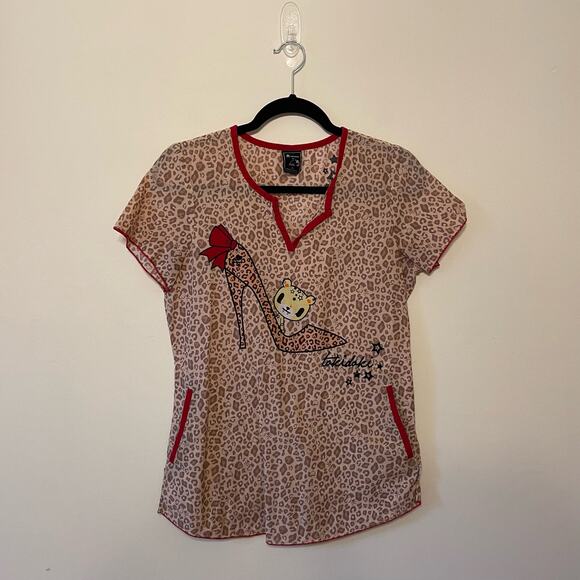 Tokidoki by Koi XS short sleeve scrub top cheetah animal print graphic cotton - Picture 1 of 7